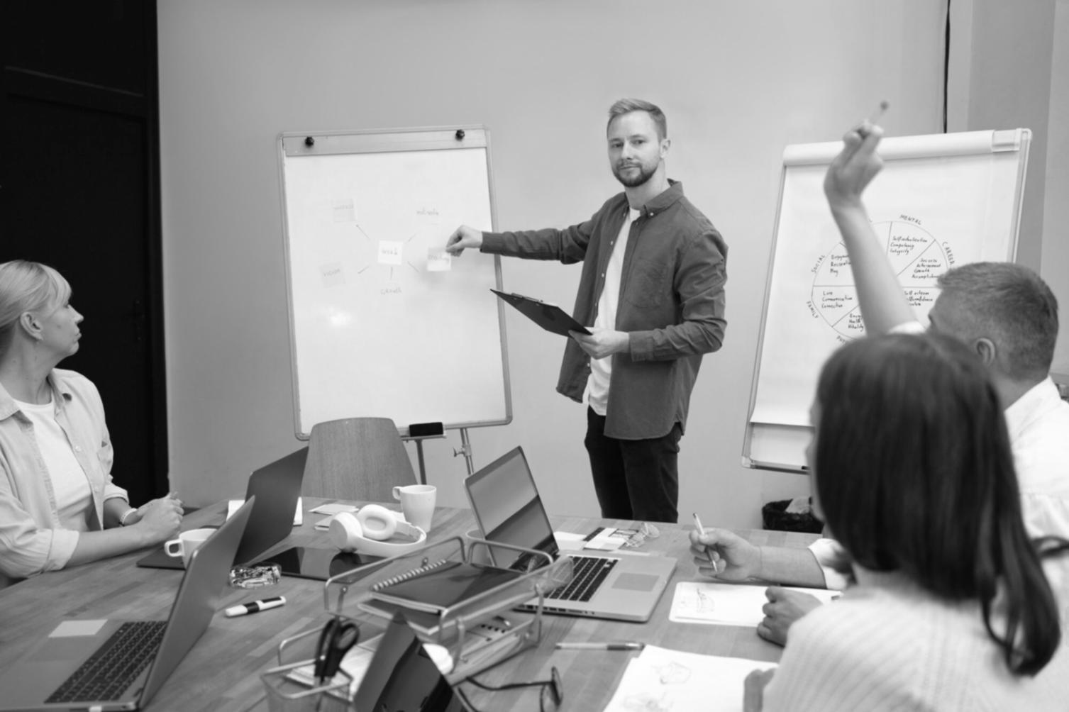 Session de formation avec étude de cas pratiques
